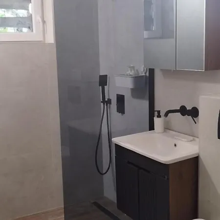 Kostas 贝尔格莱德