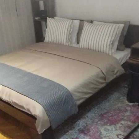 Kostas 贝尔格莱德