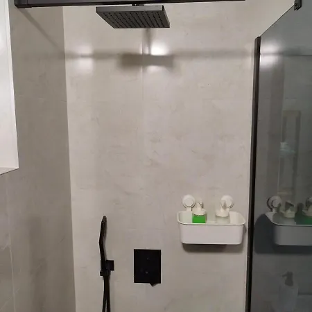 Kostas * 贝尔格莱德